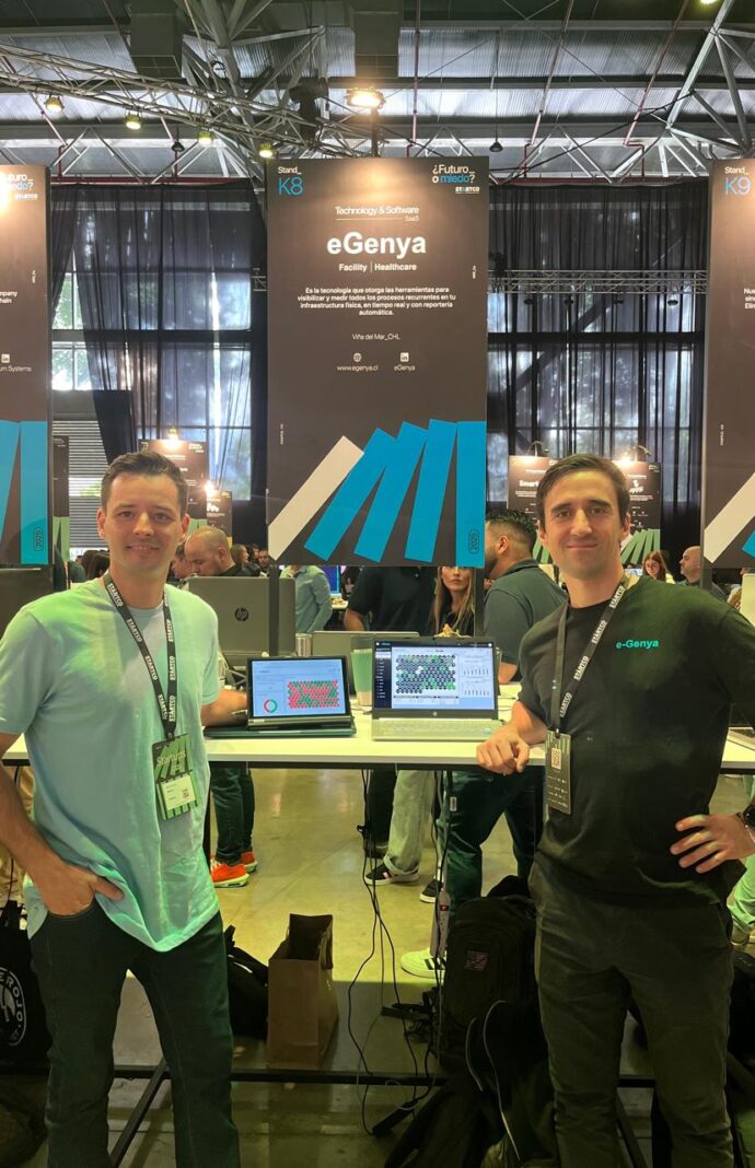 Egresados de la EII ganan fondos Corfo para proyecto de plataforma digital que libera camas hospitalarias