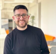 Académico Juan Carlos Piña se incorpora como Profesor Asociado a la Escuela de Ingeniería Industrial