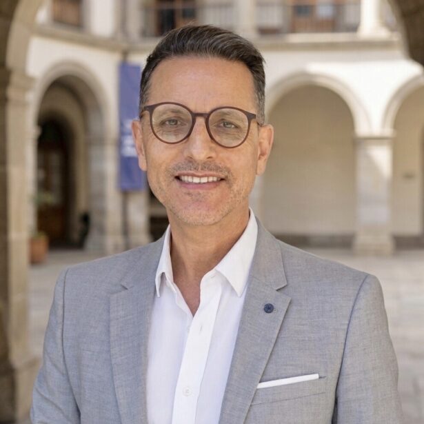 Académico de Ingeniería Industrial obtiene premio “Mathematics Leader Award 2026”