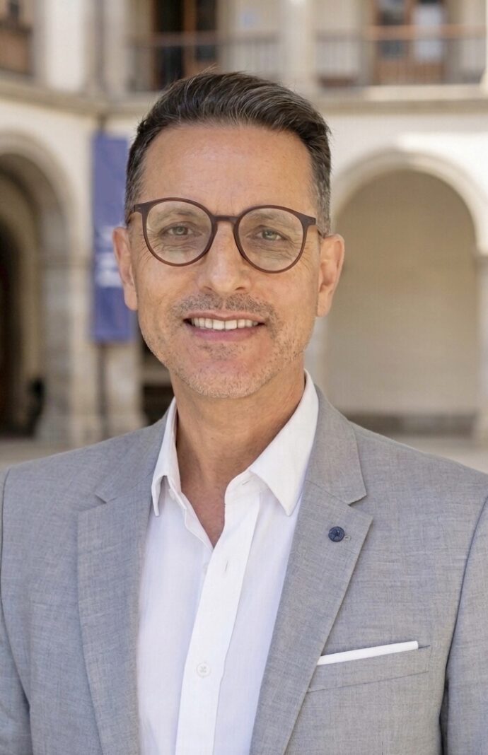 Académico de Ingeniería Industrial obtiene premio “Mathematics Leader Award 2026”